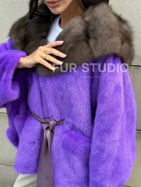 Шуба из норки Violet с капюшоном из меха куницы - фото 3