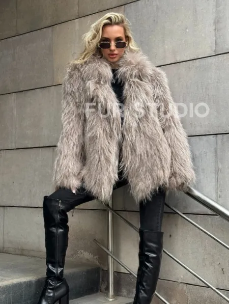 Полушубок из енота с английским воротником - фото 4