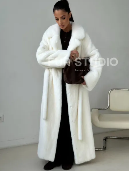 Белая длинная норковая шуба - фото 9