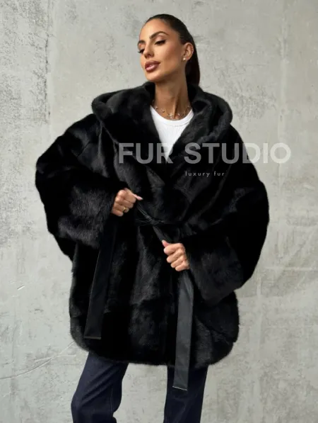 Полушубок черный норковый с капюшоном - фото 0