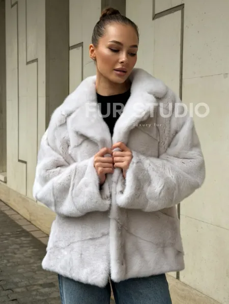 Светлый норковый полушубок - фото 6