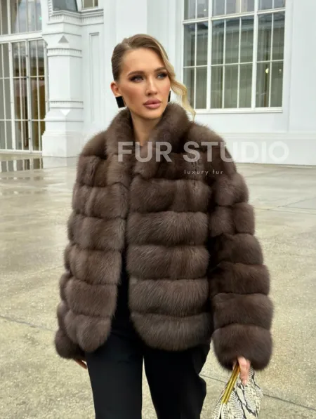 Меховой жакет из куницы - фото 22