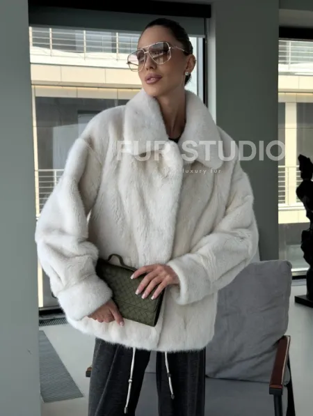 Модная женская норковая куртка - фото 7