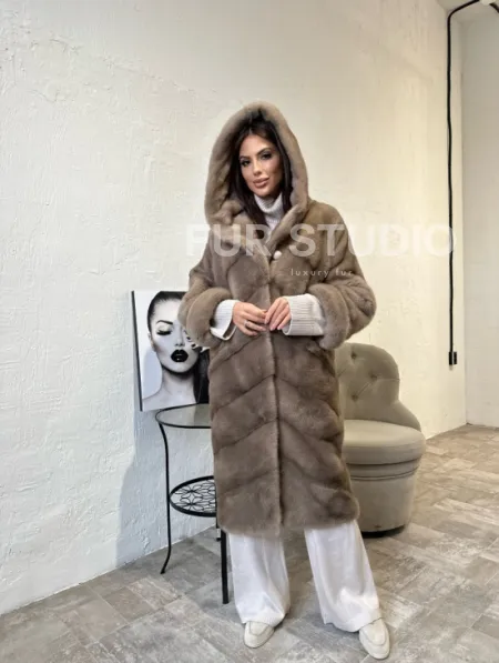Норковая шуба с капюшоном в цвете пастель - фото 0