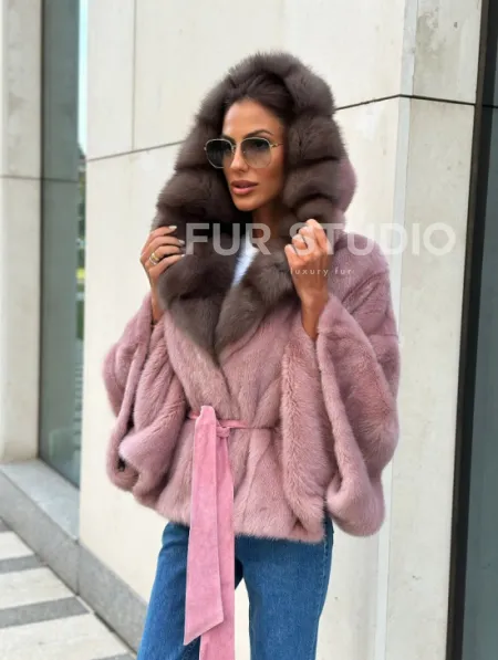 Пудра летучка из меха норки, капюшон куница - фото 0