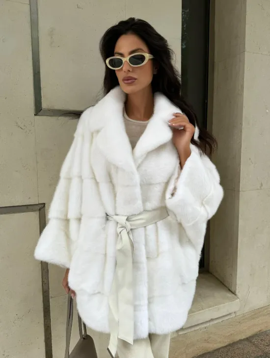 Норковая шубу Saga furs в белом цвете фасон - летучая мышь - фото 7