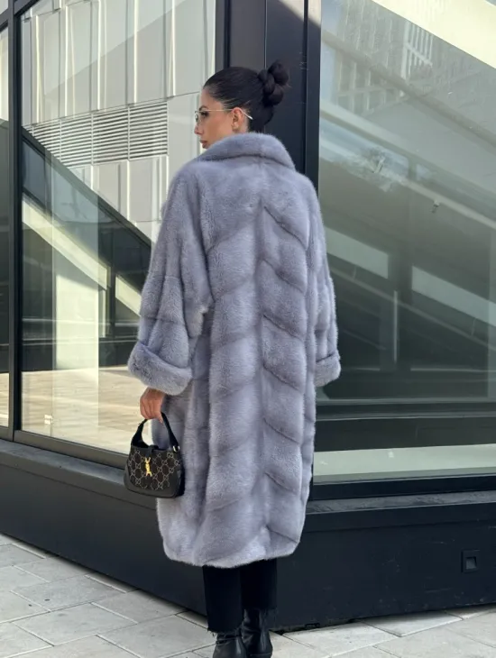 Голубая норковая шуба английский воротник, фасон кокон - фото 9