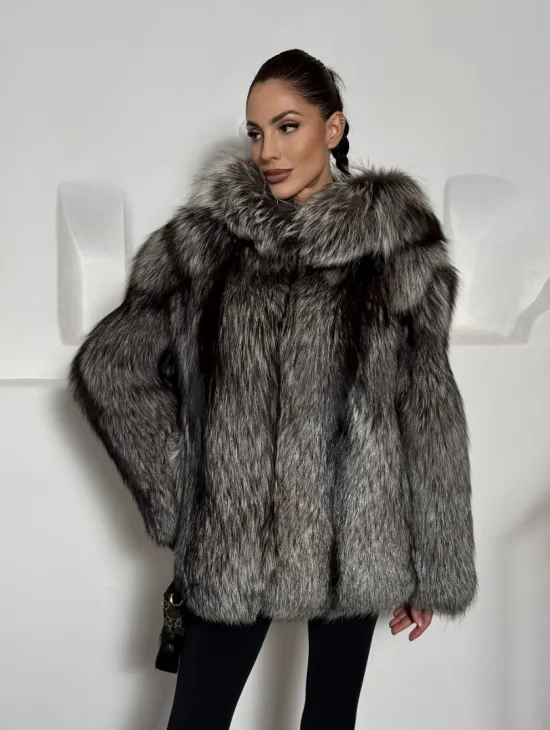 Полушубок из чернобурки с капюшоном цельные пластины - фото 7