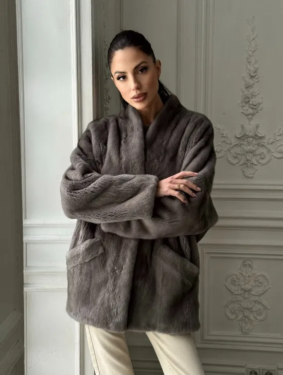 Женский меховой норковый полушубок с V-образным воротником - фото 8