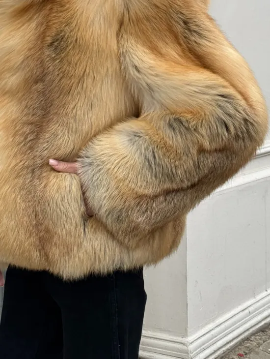 Полушубок из меха альпийской лисы Premium Golden Fox - фото 1