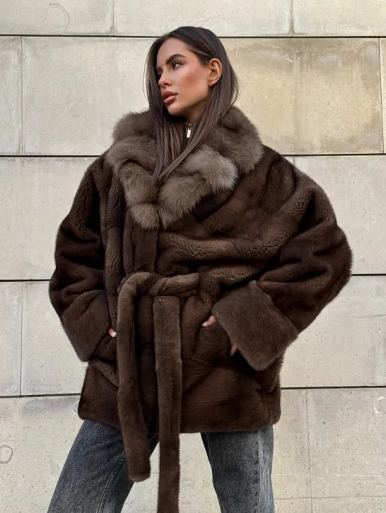 Коричневый норковый полушубок 