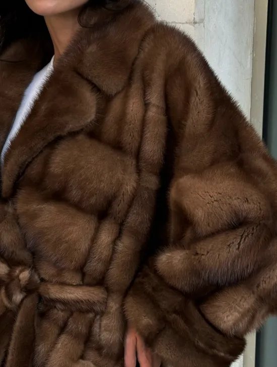 Норковая шуба в цвете соболь с английским воротником - фото 1