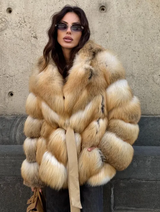 Шуба из меха лисы Golden Sunrise Premium с английским воротником - фото 9
