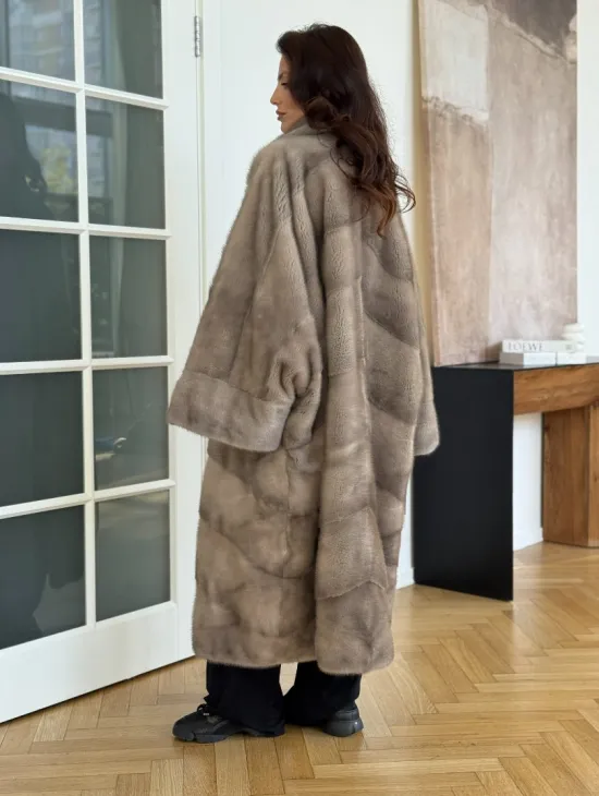 Серо-голубая норковая шуба - фото 3