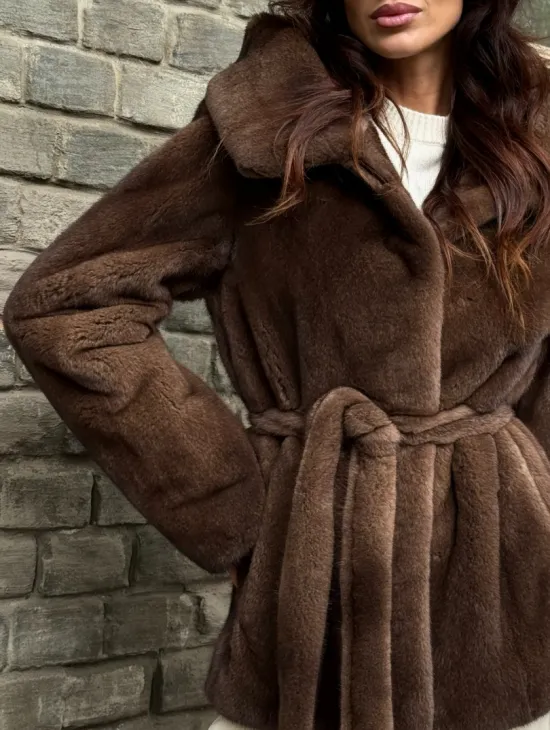 Шуба автоледи с капюшоном - фото 1