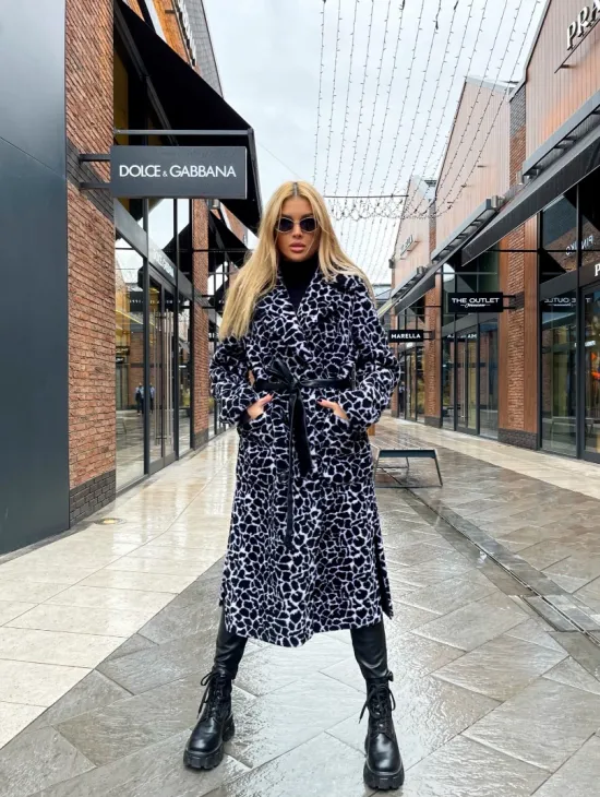 Двубортное пальто из экомеха - фото 3