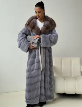 Голубая норковая шуба с капюшоном куницы - фото 6