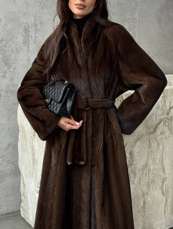 Пальто из норки с V-образным воротом - фото 2