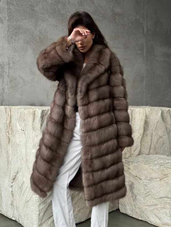 Шуба из куницы средней длины - фото 7