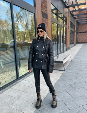 Дубленка из натуральной овчины в стиле милитари - фото 2