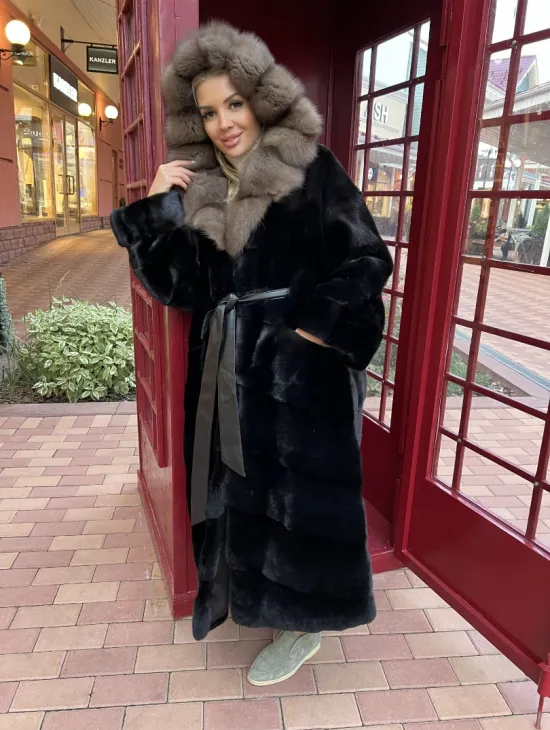 Черная норковая шуба с капюшоном из меха куницы - фото 0