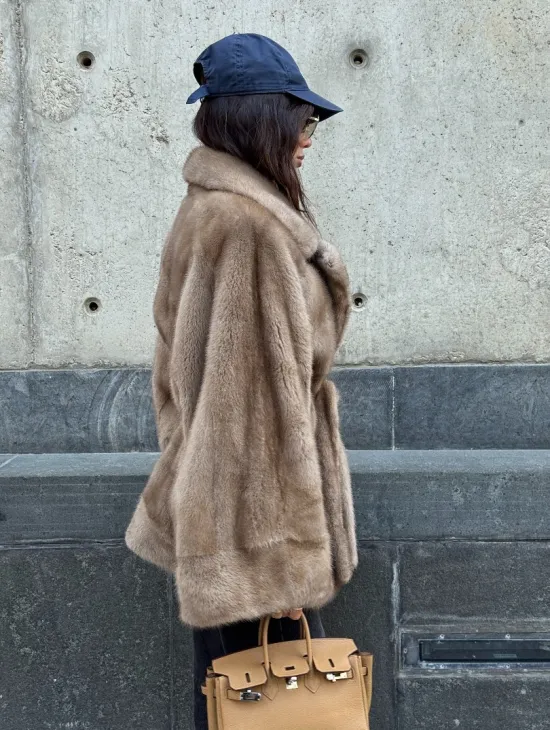 Летучая мышь пастель аукционная норка - фото 13