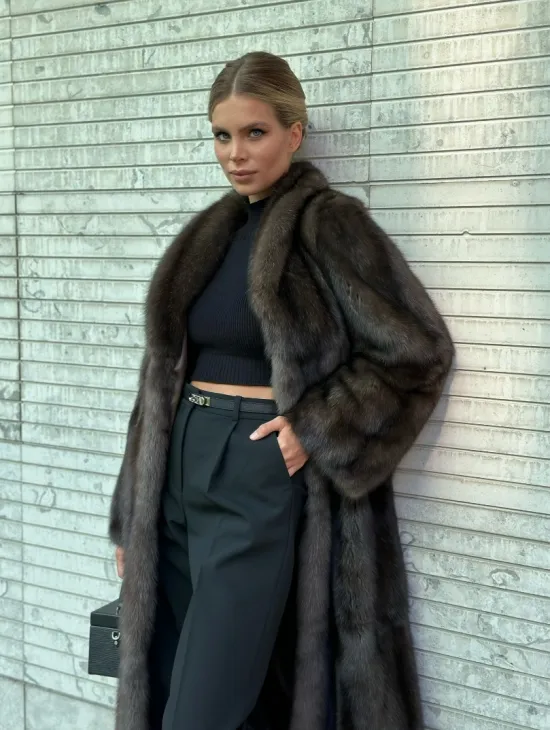 Классическое пальто из меха соболя седина 1/2 - фото 0